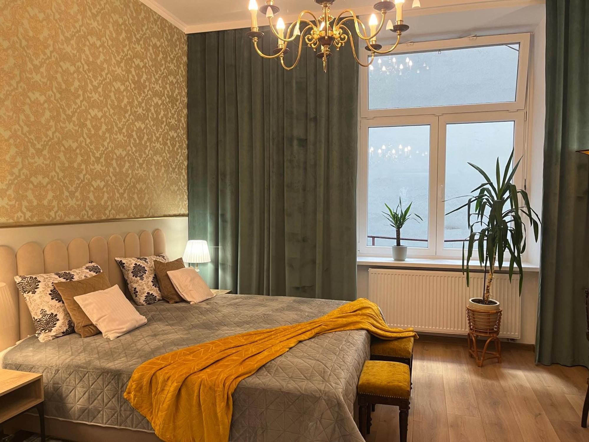Wawel Crown Apartments Краков Экстерьер фото