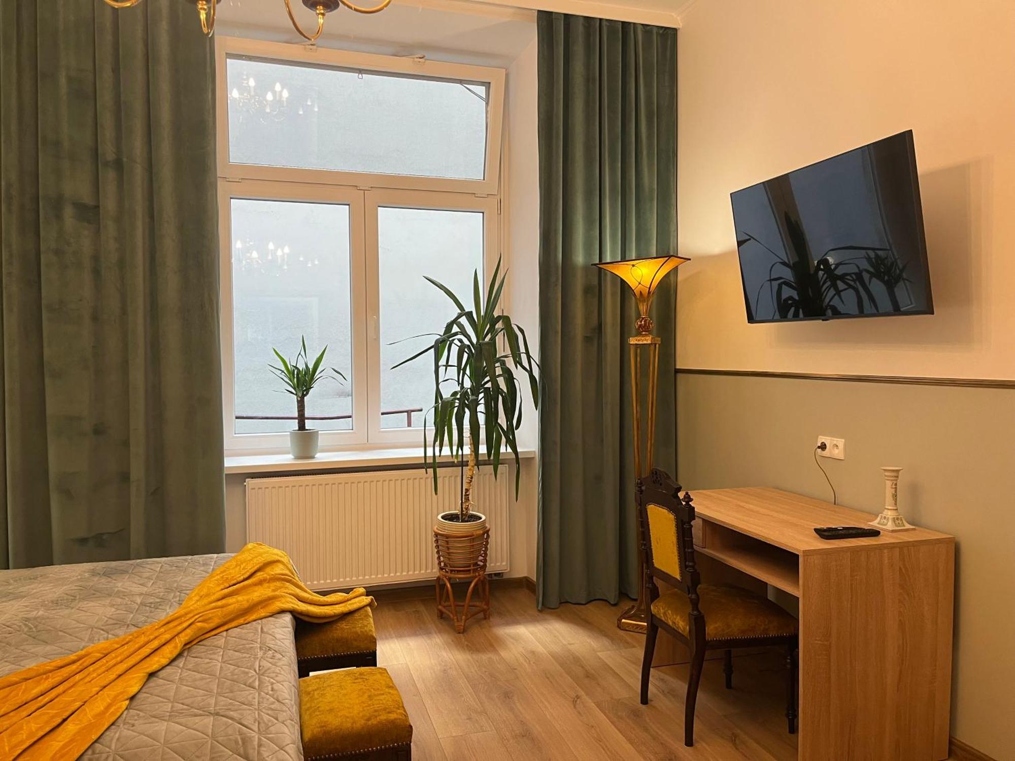 Wawel Crown Apartments Краков Экстерьер фото